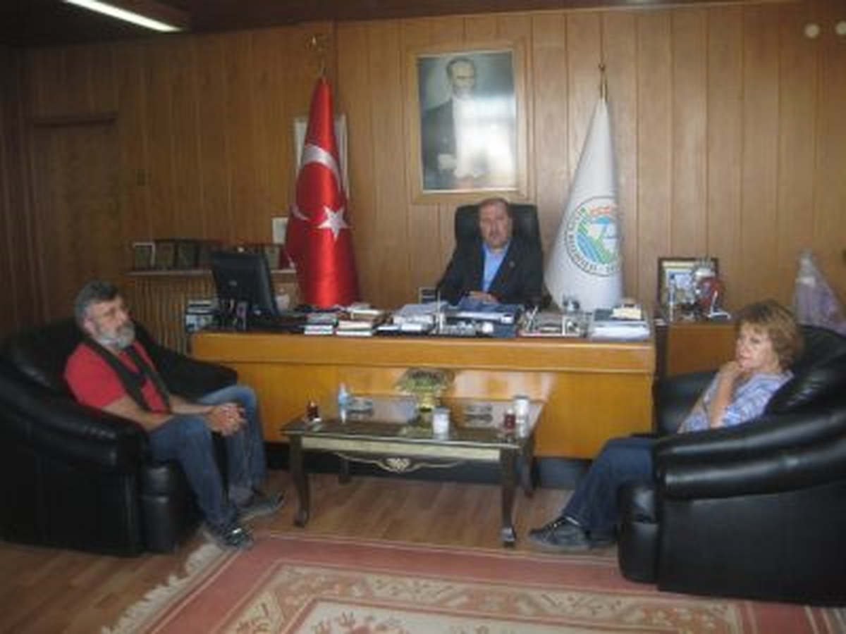Prof. Dr. Aslan Yüzlerce Kişi ile Tek Tek Tokalaştı