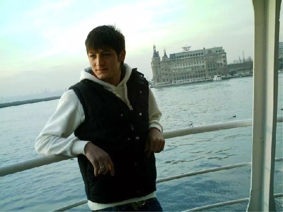 Siparişten Dönerken Kamyona Çarptı