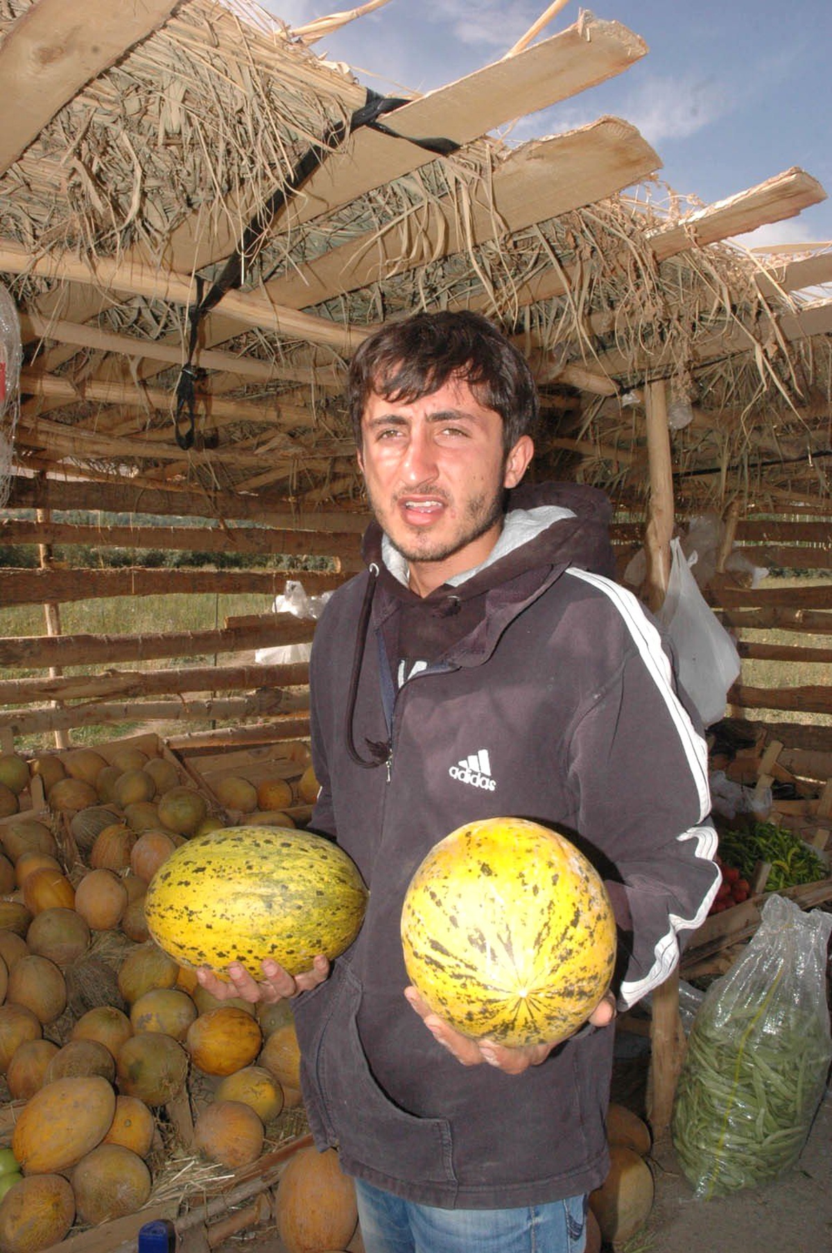 Tarladan Tüketiciye Doğrudan Sebze ve Meyve Satışı