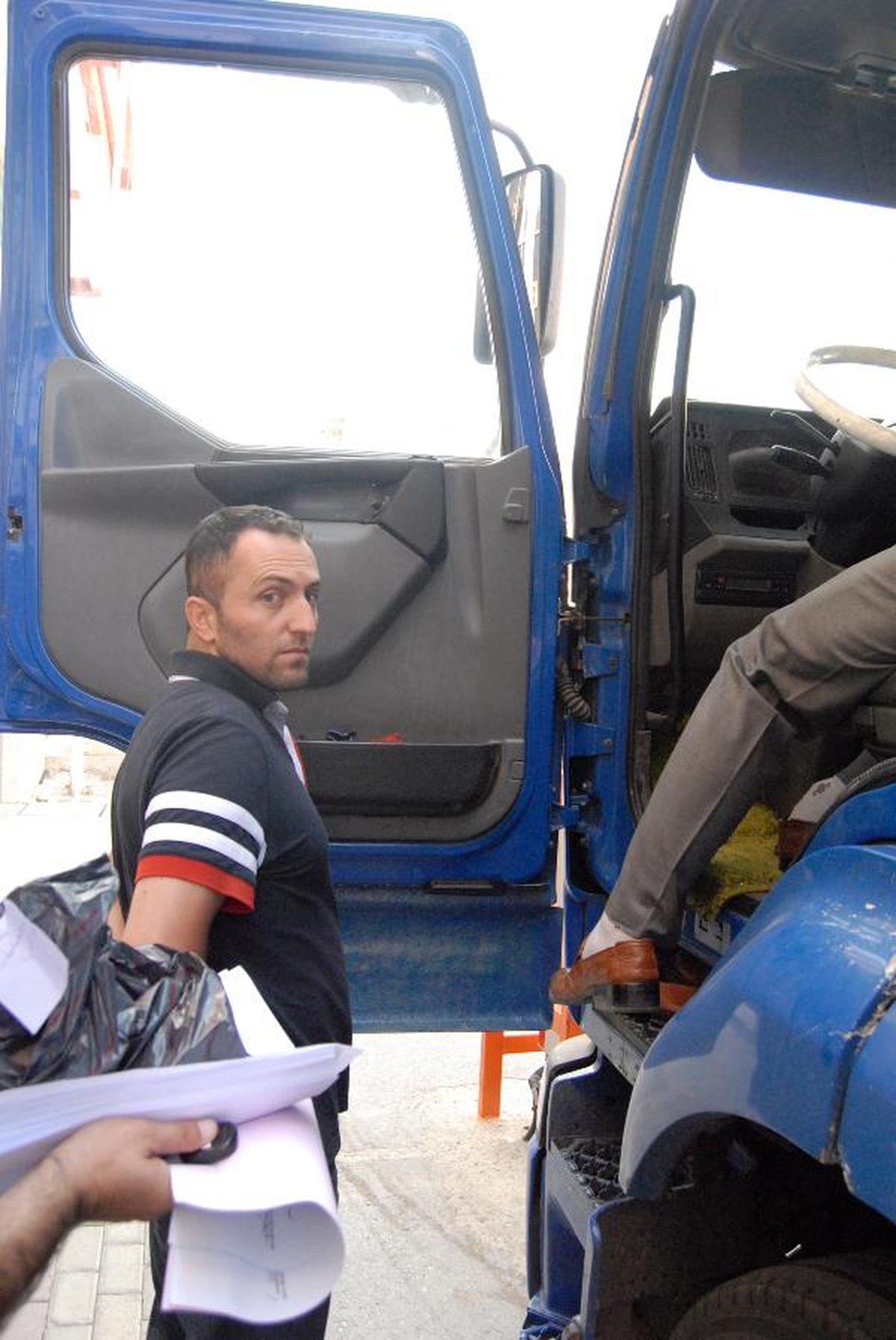 Tır\'a Gizlenmiş 40 Kilo Esrar Ele Geçirildi