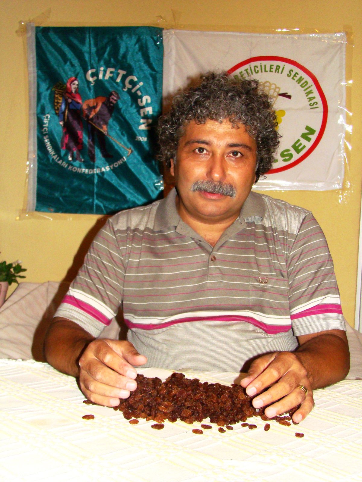 Üzüm-Sen, Basın Açıklaması Yaptı