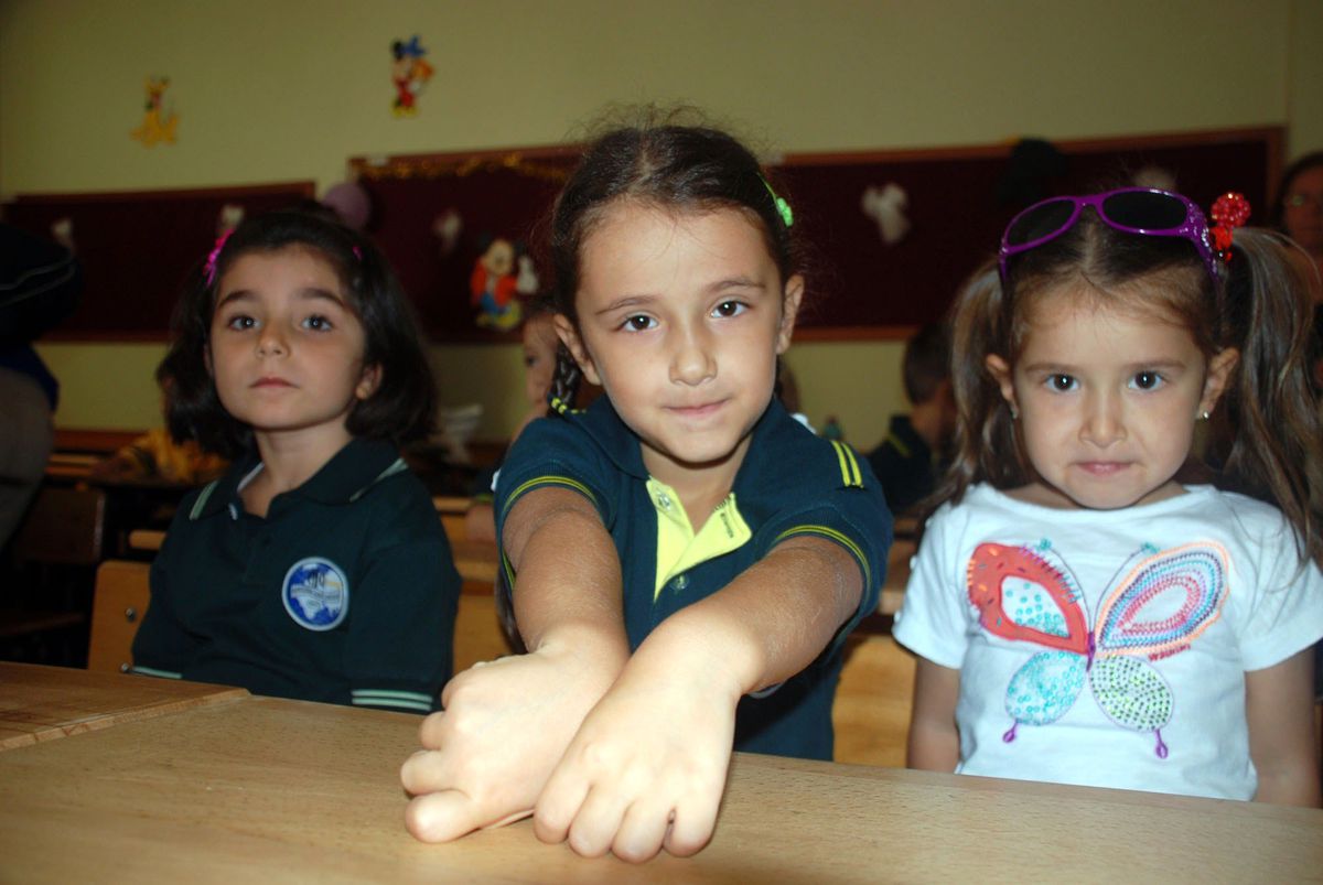 Yalova\'da 2 Bin 233 Minik Okula Başladı