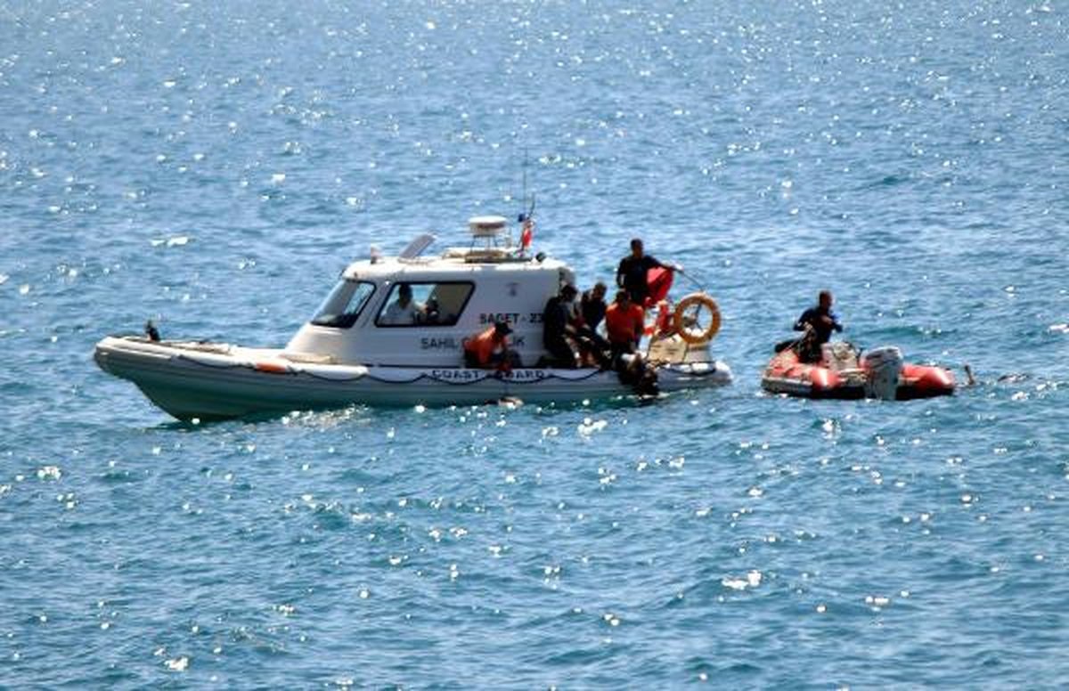 'Yunanistan Orada' Diyerek, Zodiac Botla Ölüm Yolculuğuna Çıkardılar