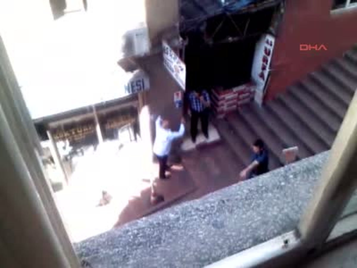 Zonguldak Polise Teslim Olmamak İçin Başına Silah Dayadı Polise Teslim Olmamak İçin Başına Silah...