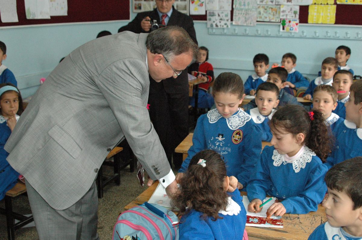 Başkan Güzelbey\'den Eğitim Mesajı