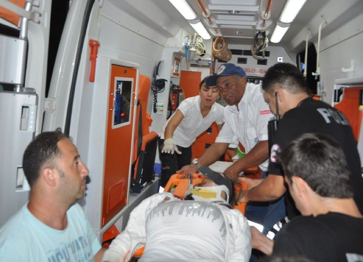 Çaldıran\'da Trafik Kazası: 2 Yaralı
