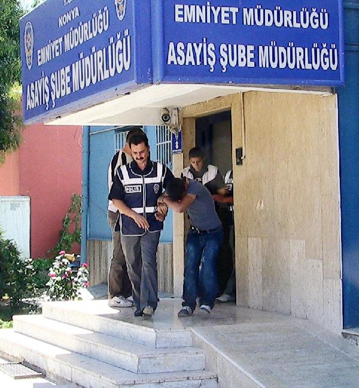 Cezaevinden Çıkıp Yeniden Hırsızlık Yaptılar