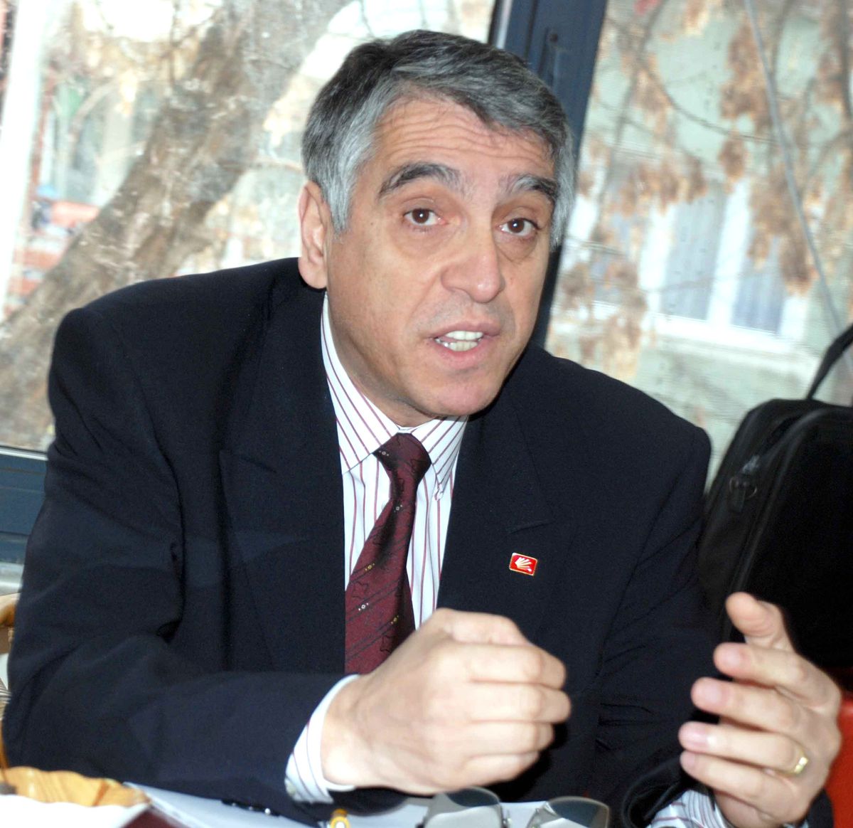 CHP\'den İhraç Edilen İlçe Başkanı Geri Döndü