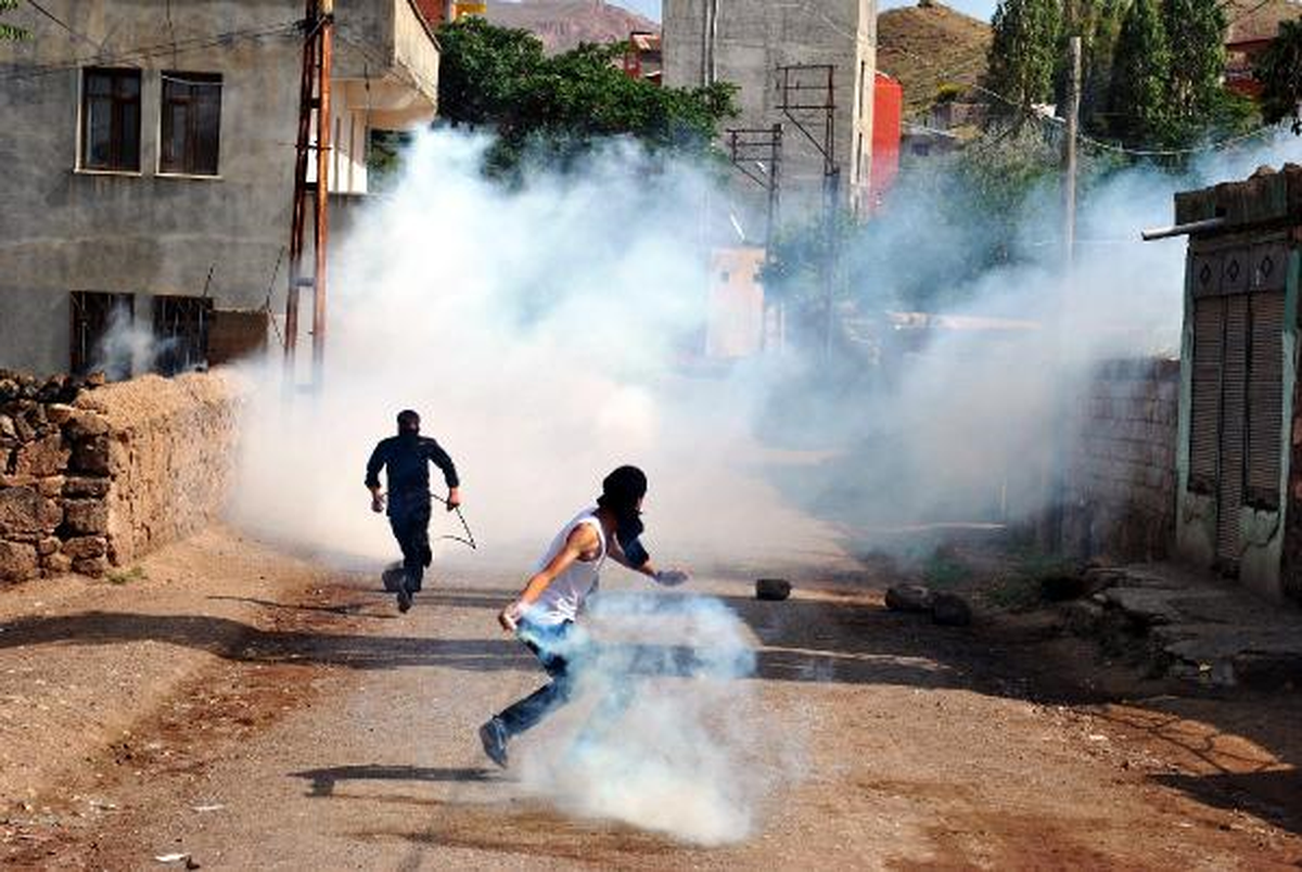 Doğubayazıt\'ta PKK\'lıların Cenazesinde Olay