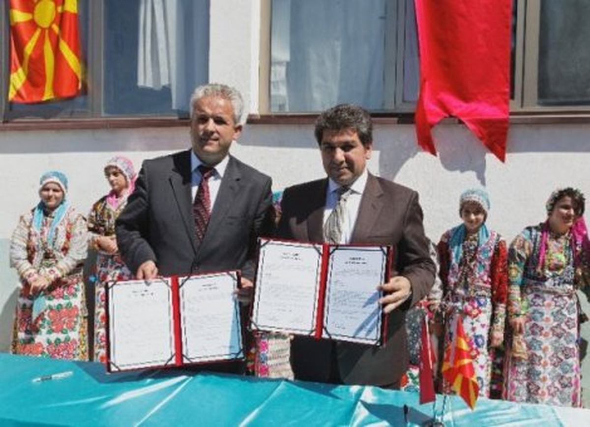 Esenler, Dost Selamıyla Kucaklaştı