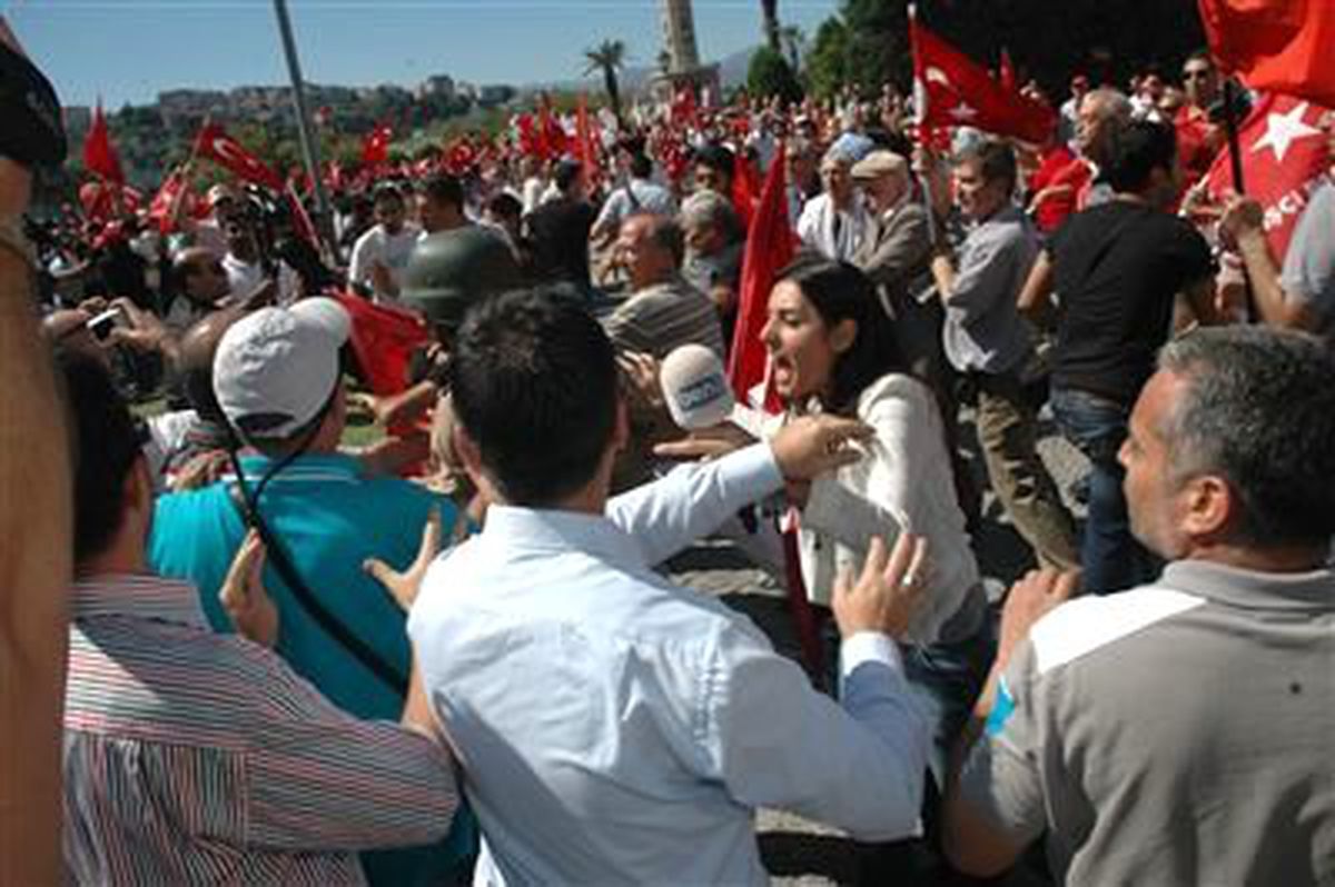 İzmir\'deki Protokol Krizi
