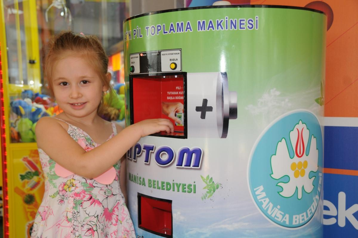 Manisa\'da Atık Piller Geri Dönüşüme Atılıyor