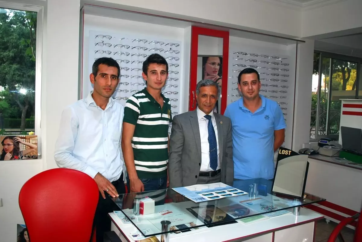 Manisa Milletvekili Yurttaş, Salihli\'de Esnaf Ziyaretinde Bulundu