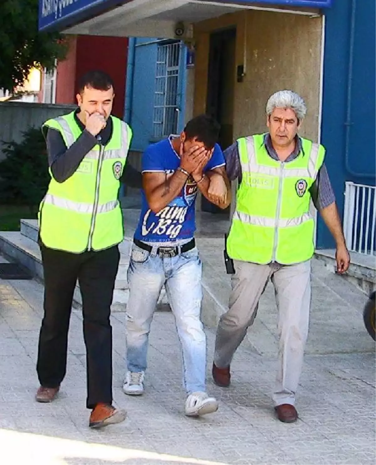 Market Hırsızları Yakalandı