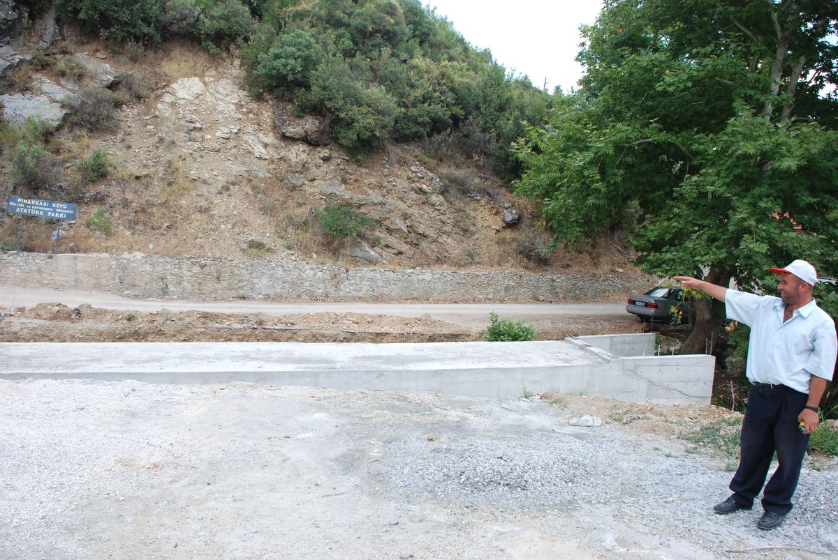 Pınarbaşı Köyü\'ne Menfez Köprü Yapıldı
