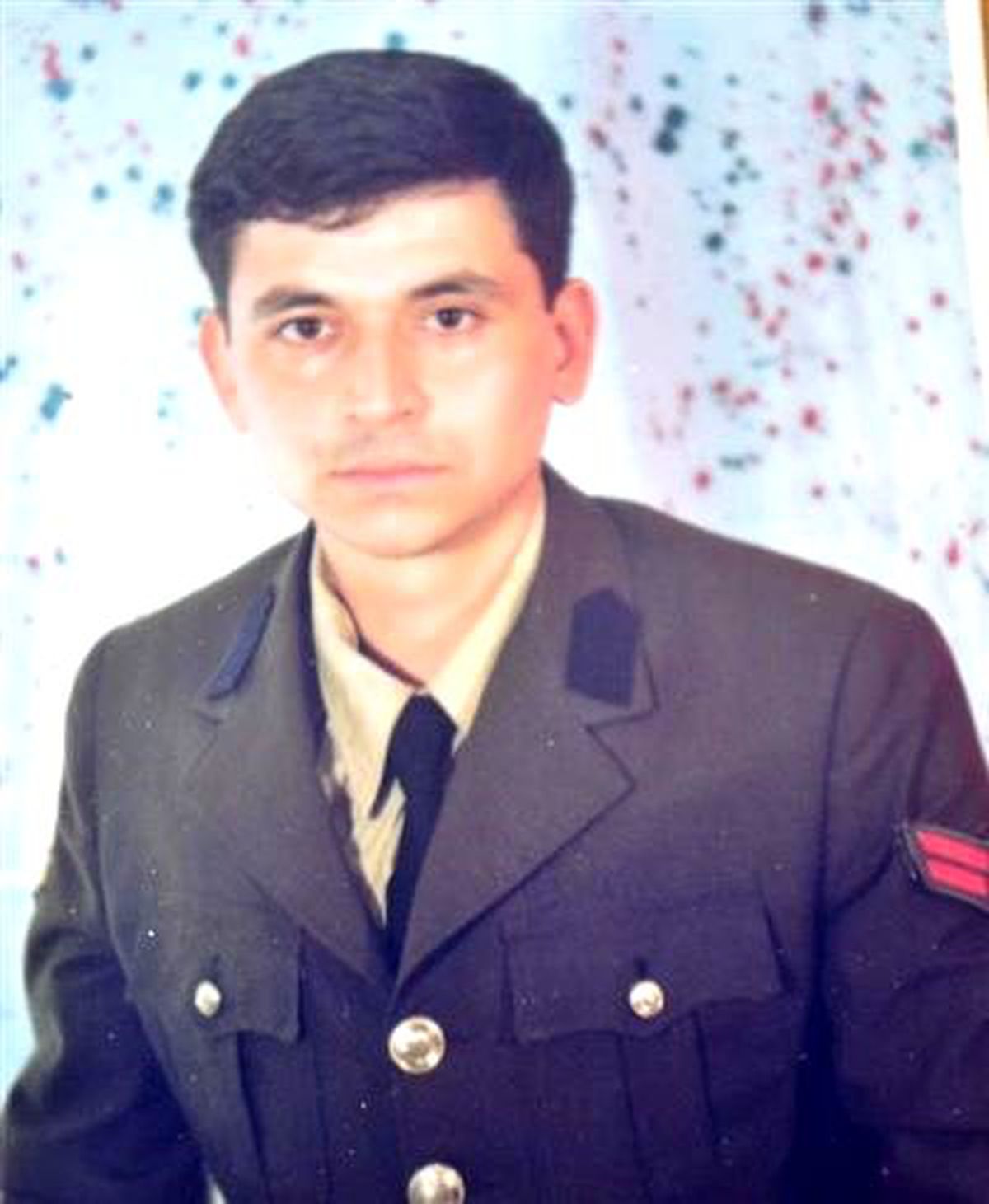 Şehit Evine Türk Bayrağı Asıldı
