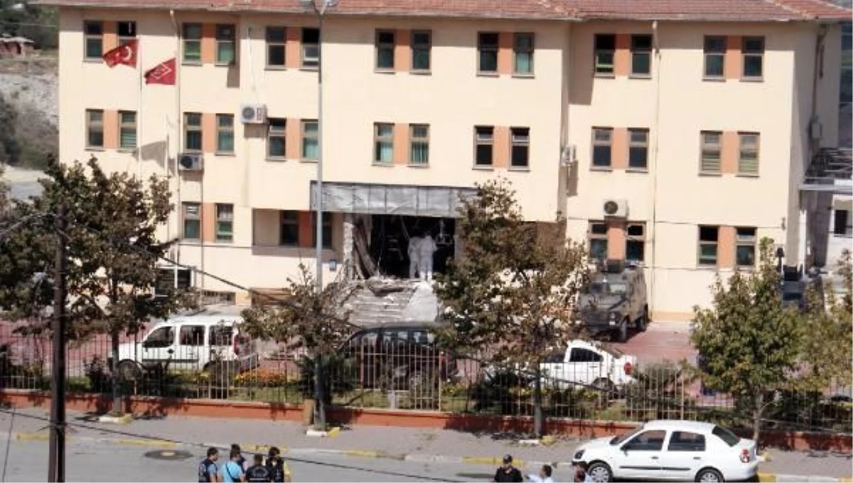 Sultangazi\'deki Gazi Polis Merkezi\'ne Saldırı