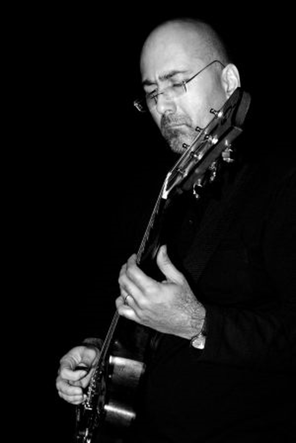 Tamirane Akın Eldes Oriental Surf'ü Ağırlıyor