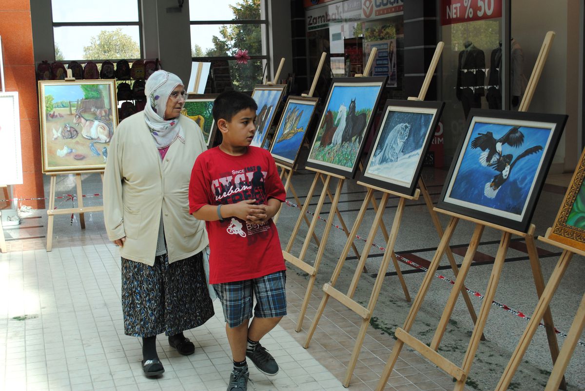 Tatvanlı Ressam Nusret Altan\'ın Kişisel Resim Sergisi
