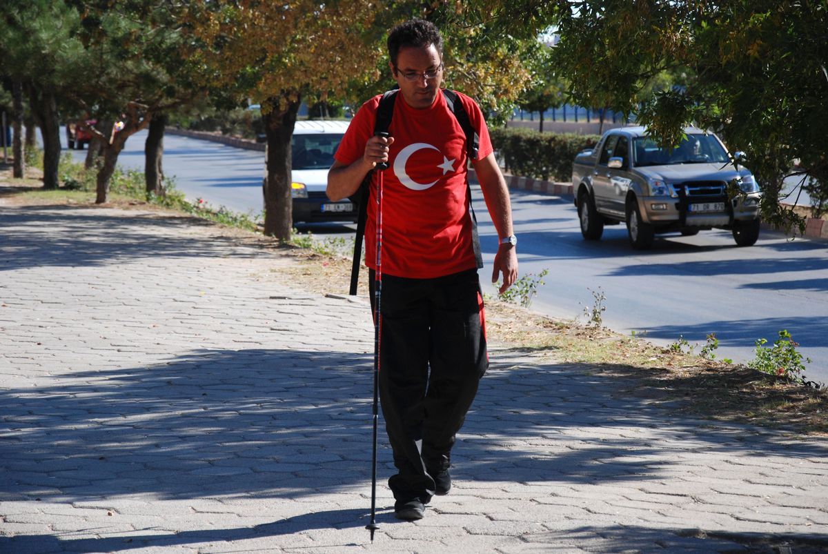 Teröre Yürüyerek Lanet Okuyor