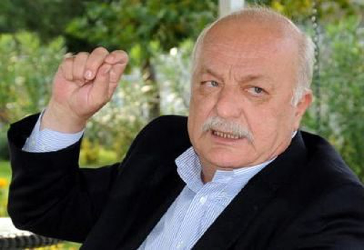 Trabzonspor Kulübü Başkanı Şener."Teknik Direktörümüz Şenol Güneş ve Ekibi Gereken Müdahaleleri...