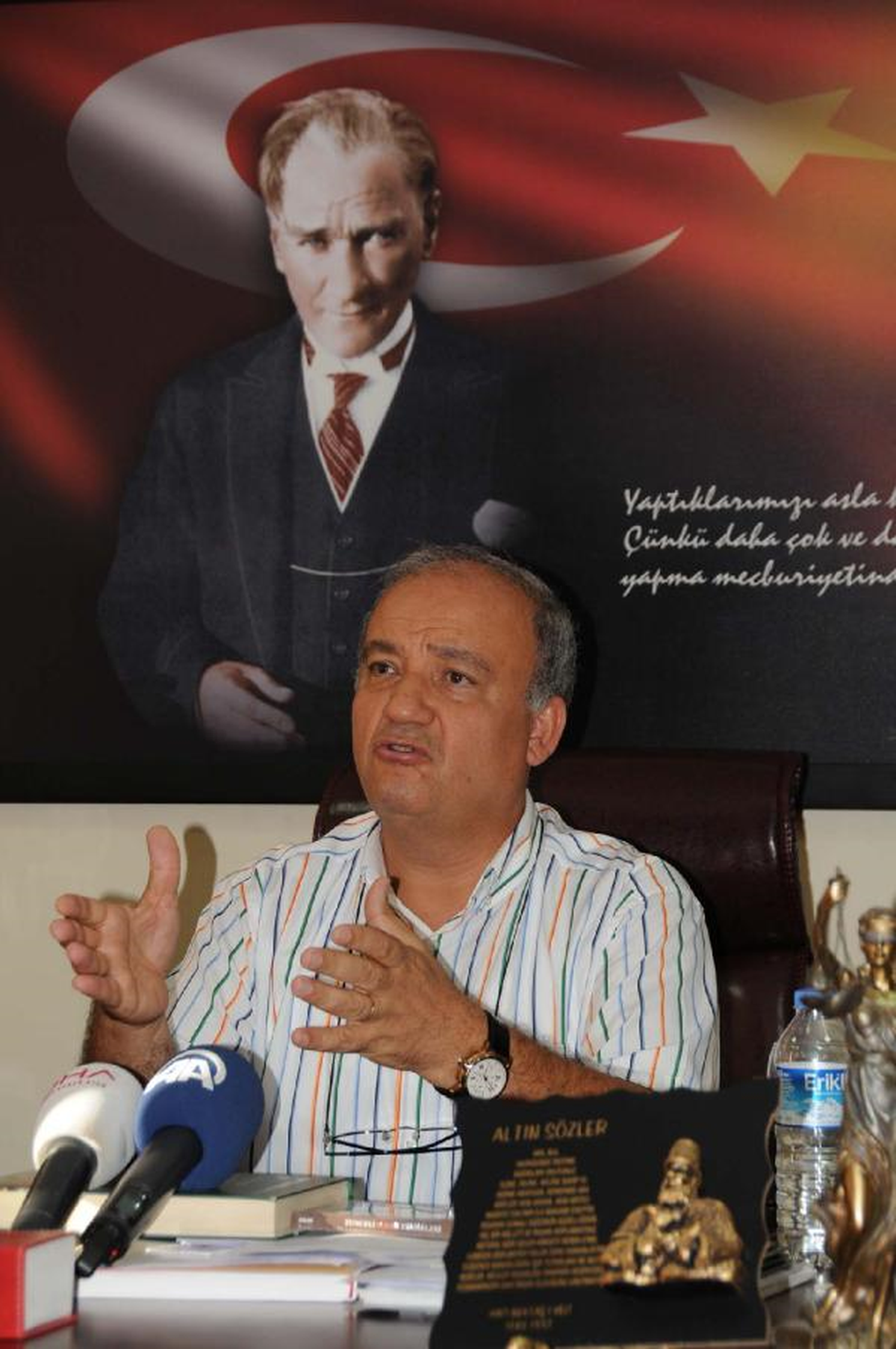 Tunceli Rektörü\'nden Öğretim Görevlileri Örneği