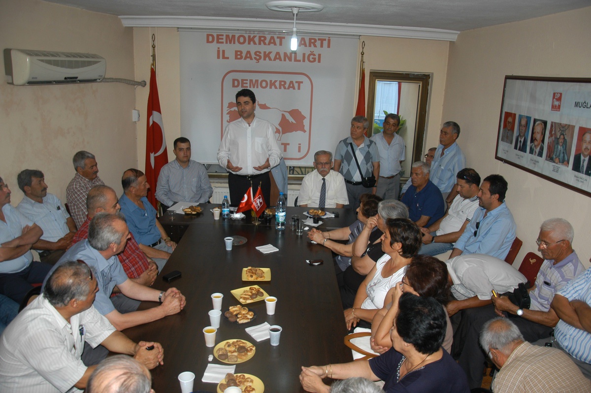 "Kocadon\'un Göreve İadesini Bekliyoruz"