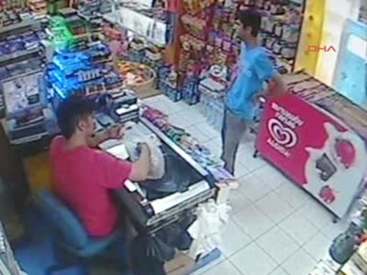 Viski Hırsızlığı Kamerada