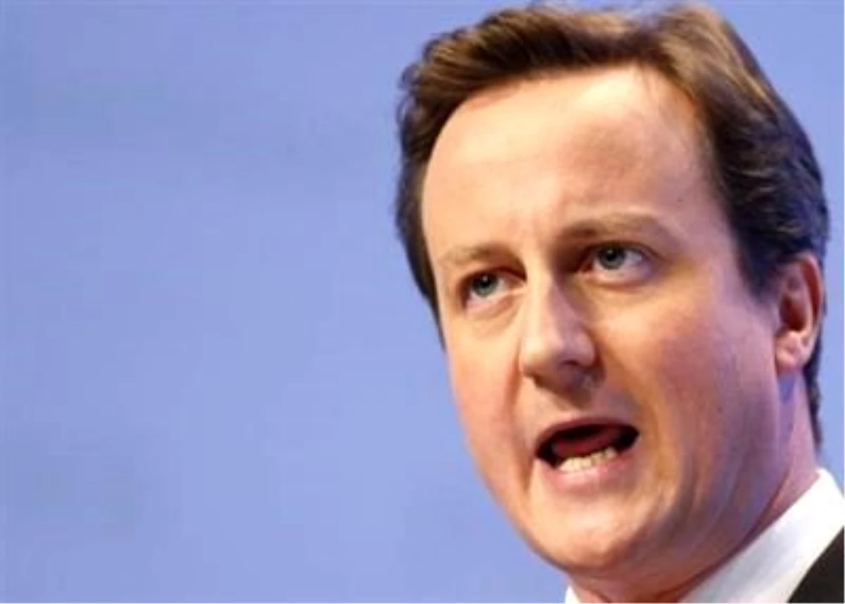 Başbakan Cameron, Hillsborough Faciası İçin Özür Diledi