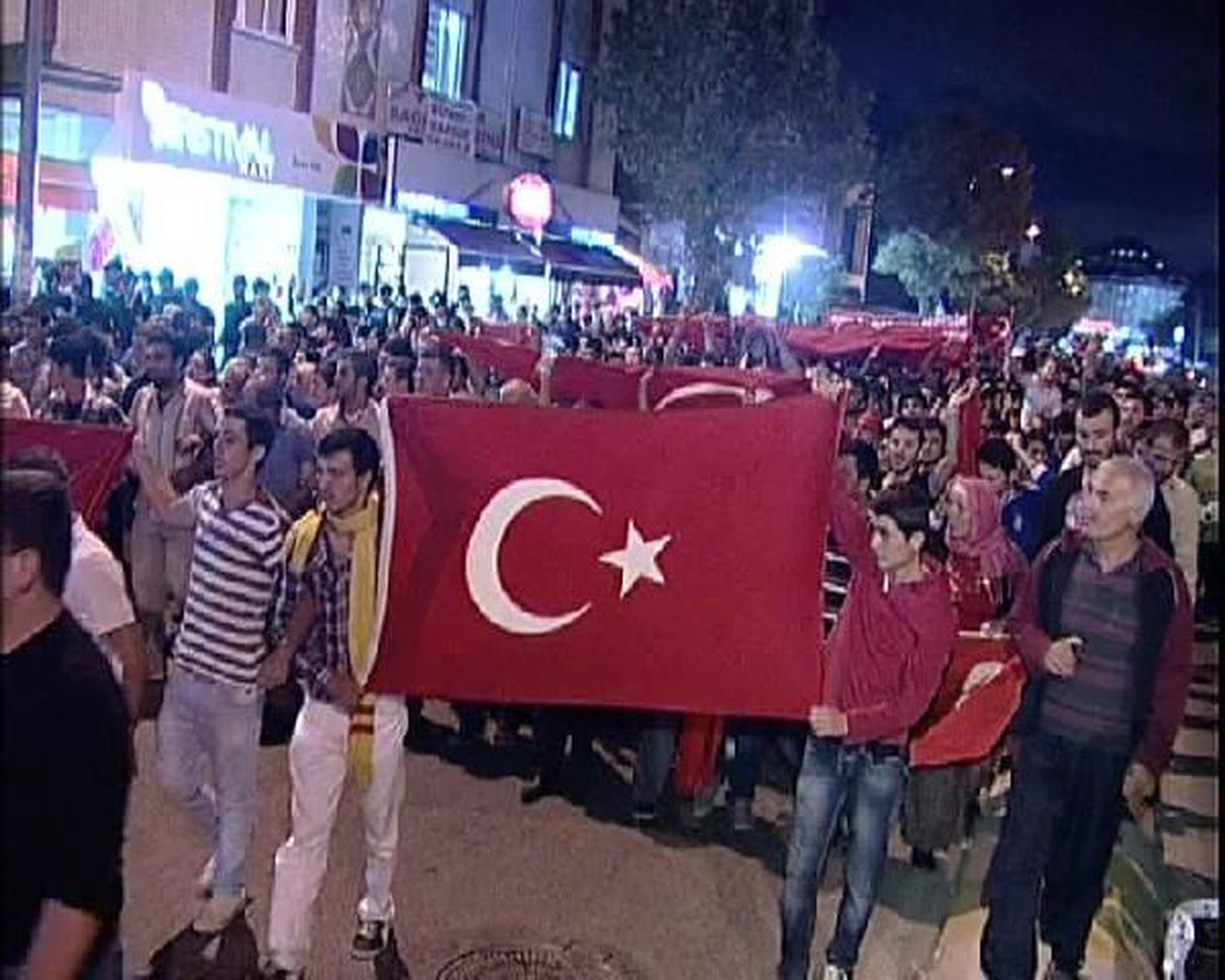 Ek - Mezarlığa Terörist Cenazesi Gömüldü" Söylentisi Sokağa Döktü