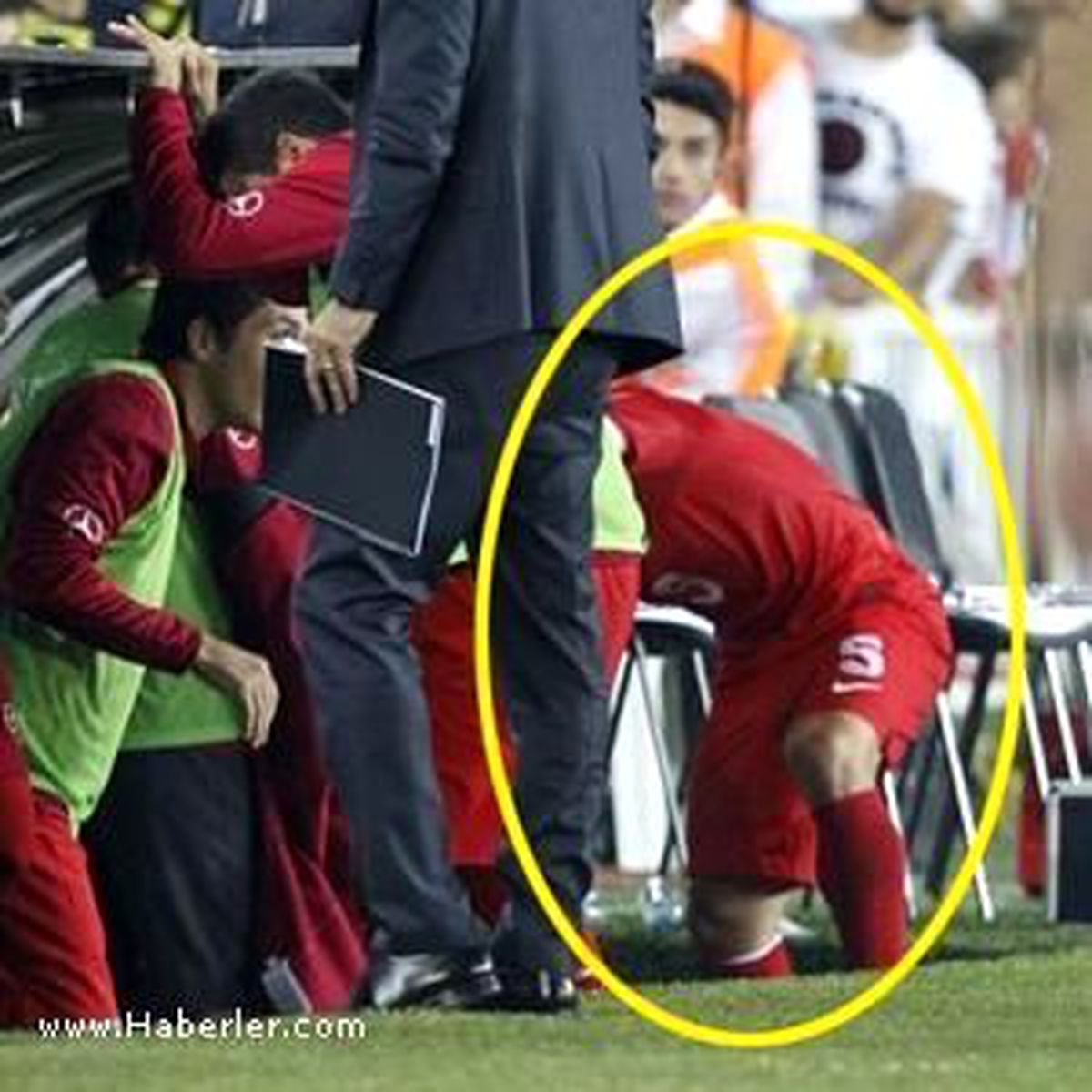 Emre, Hareketine Açıklık Getirdi
