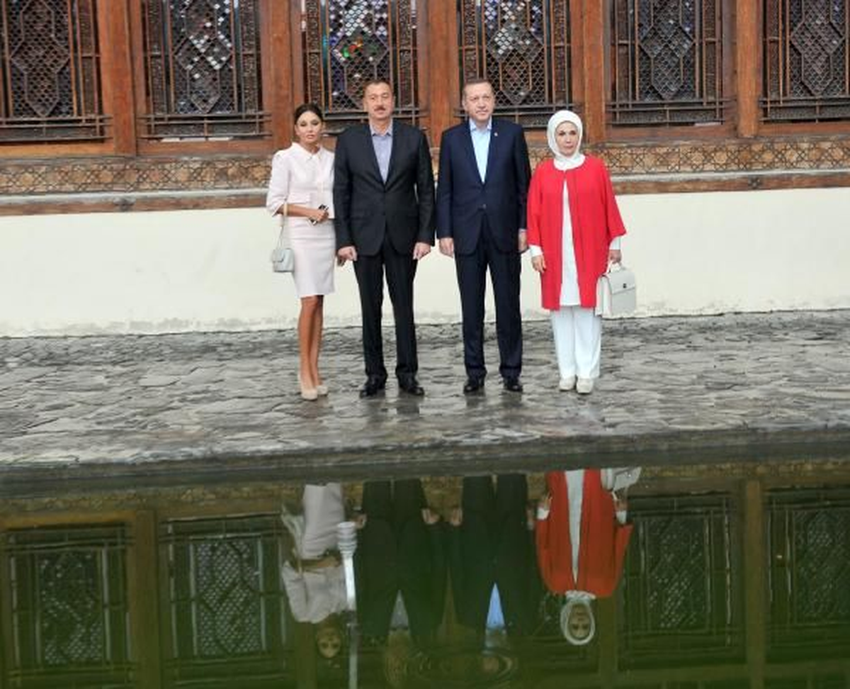 Erdoğan, Yukarı Kervansaray\'ı Gezdi