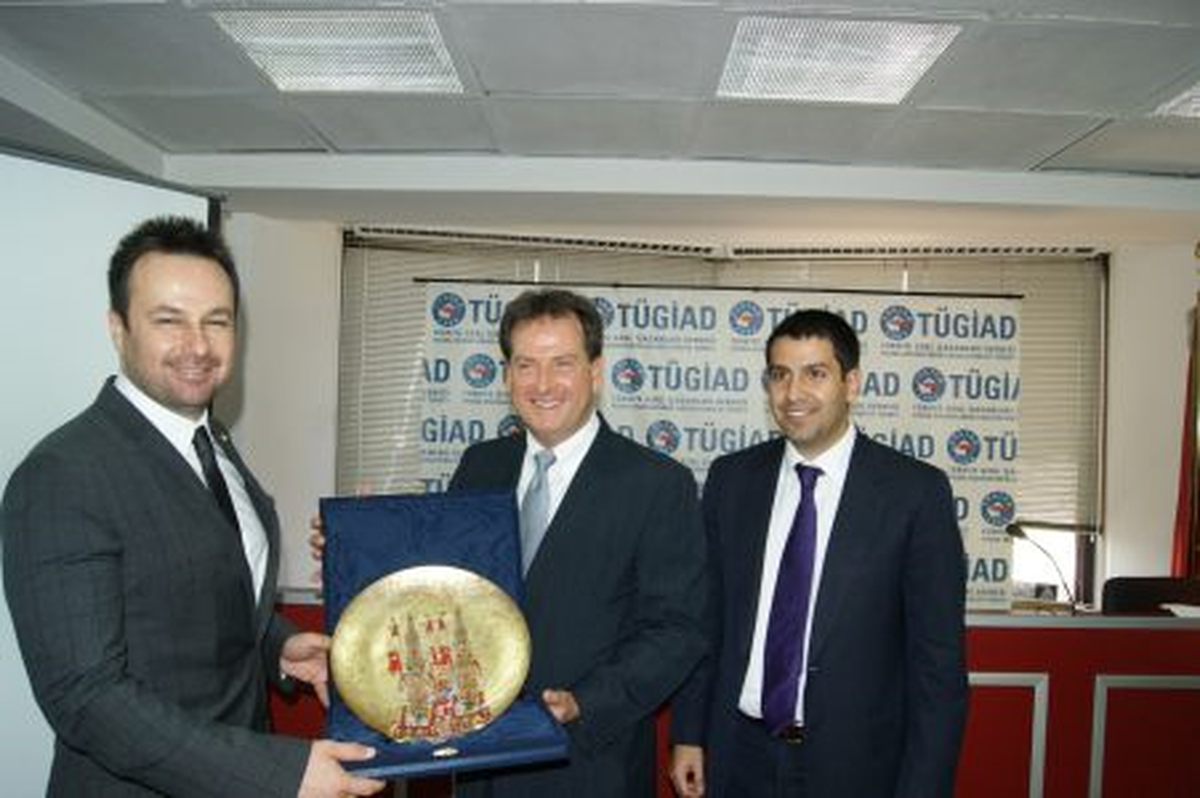 Genç İşadamlarına İşbirliği Eli