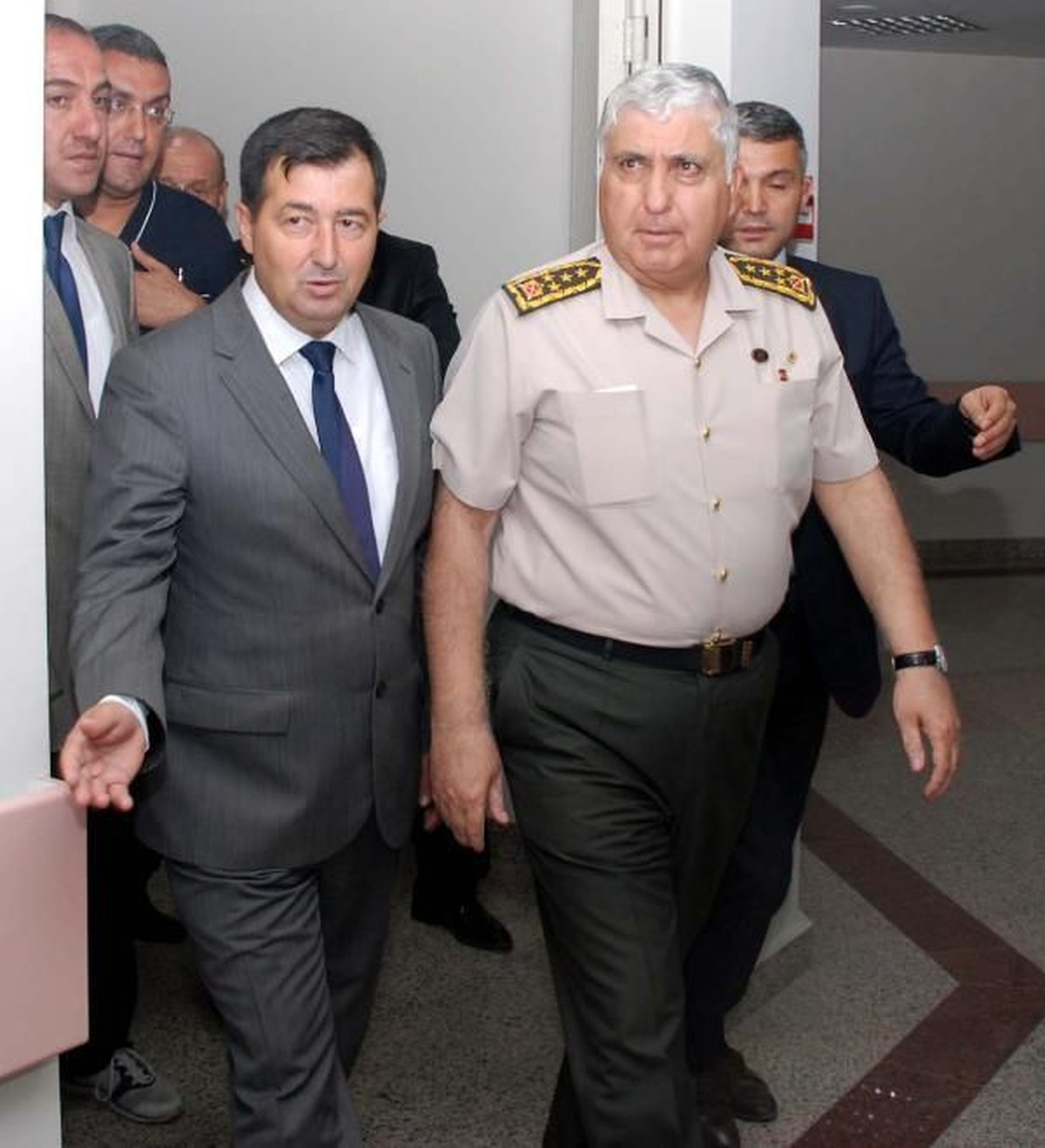 Genelkurmay Başkanı Orgeneral Özel, Siirt, Şırnak ve Çukurca\'da İncelemelerde Bulundu