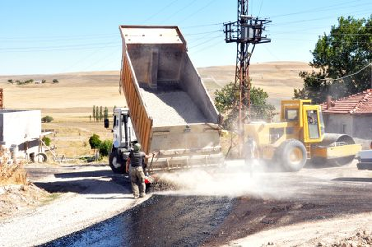 Gölbaşı\'nda 65km Soğuk Asfalt
