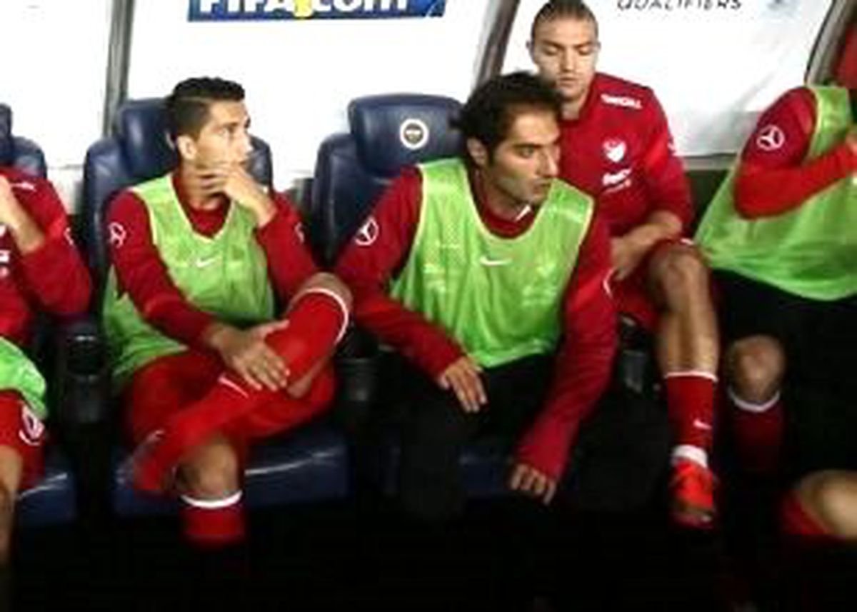 Hamit\'in Yüzü Kampta da Gülmemiş!