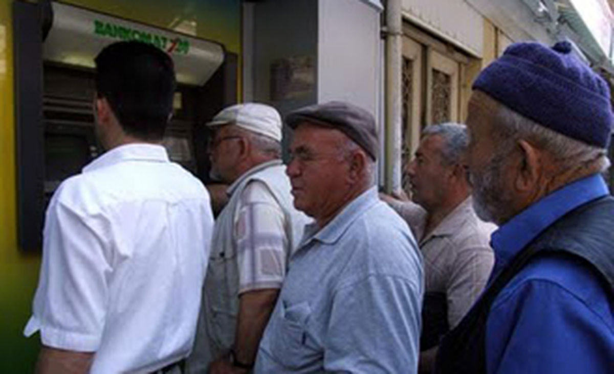 Hangi Emeklilerin Maaşı Düşürülecek?