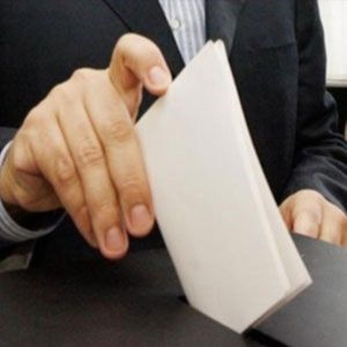 İsviçre 23 Eylül\'de Sandığa Gidiyor