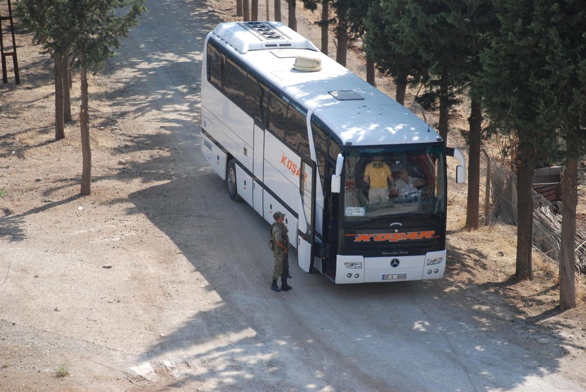 Mahalledeki Cephaneliğe Saldırı Tehdidi