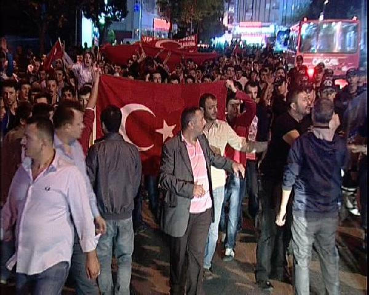 2 Bin Kişiyi Sokağa Döken PKK Söylentisi