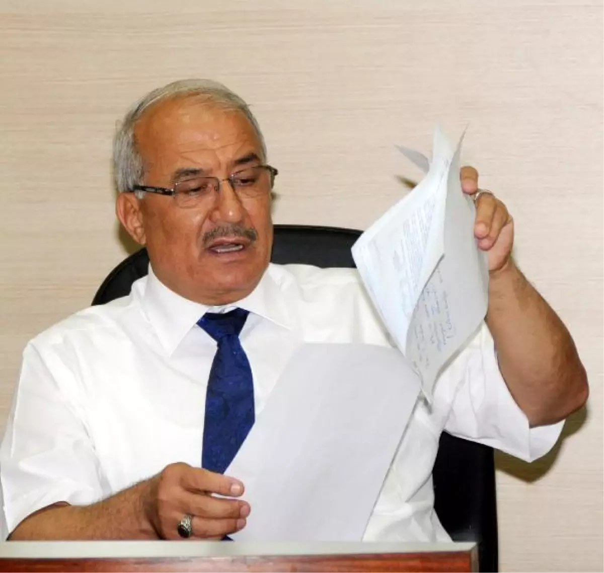 MHP\'li Başkan\'dan Misyonerlik Suçlamasına Tepki