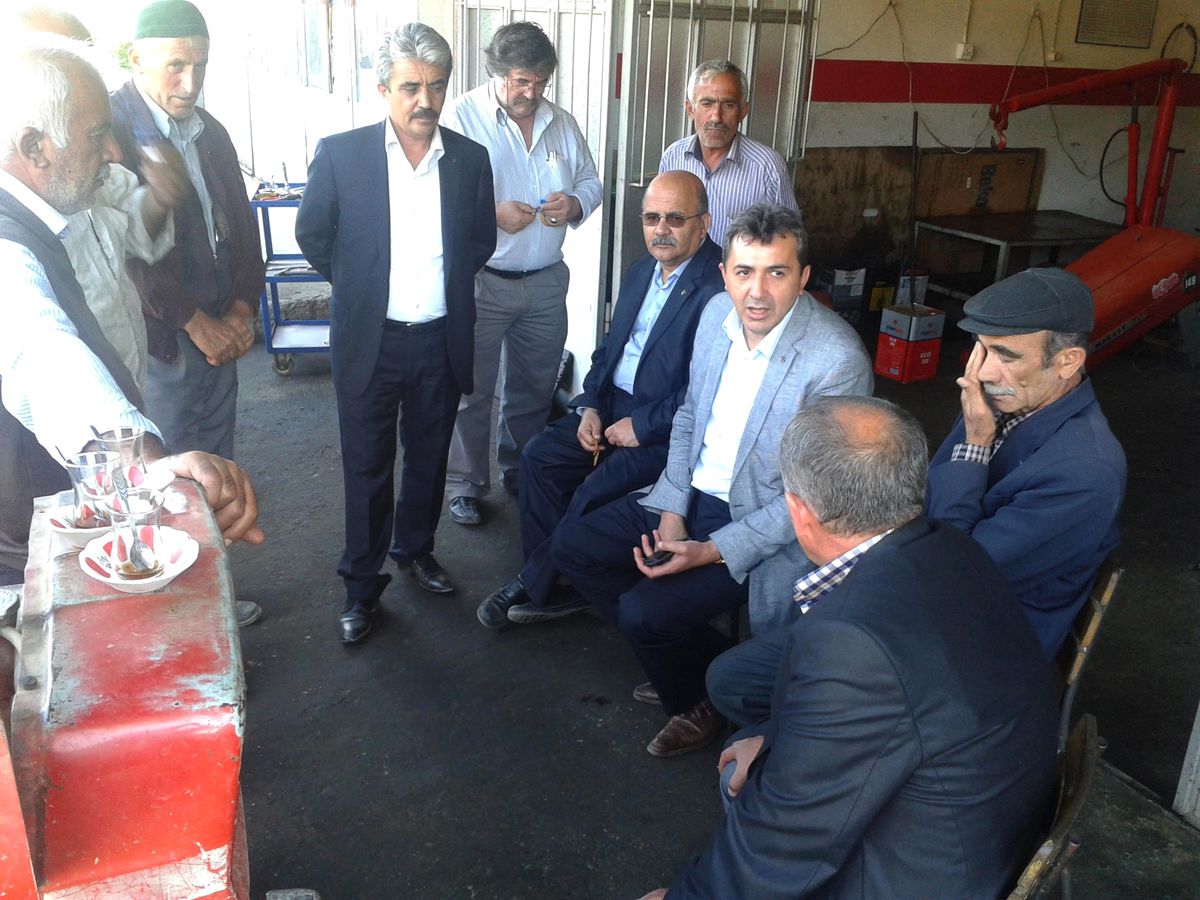 MHP\'li Emin Çınar\'dan Taşköprü\'de Esnaf Ziyareti
