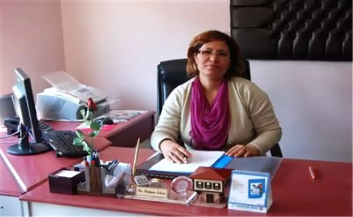 \'Okul Korkusu Çocuklarda Karın Ağrısı Yapıyor\'