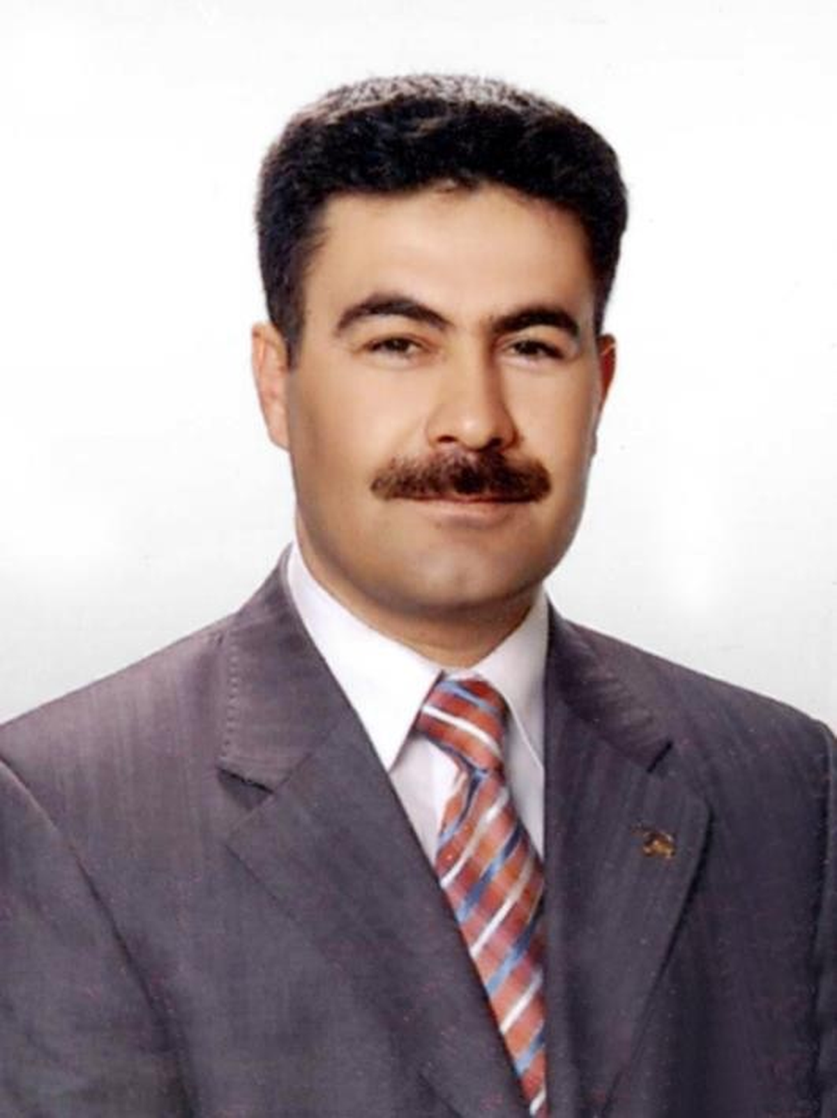 Otomobilinde Kalp Krizi Geçiren Sendikacı Öldü
