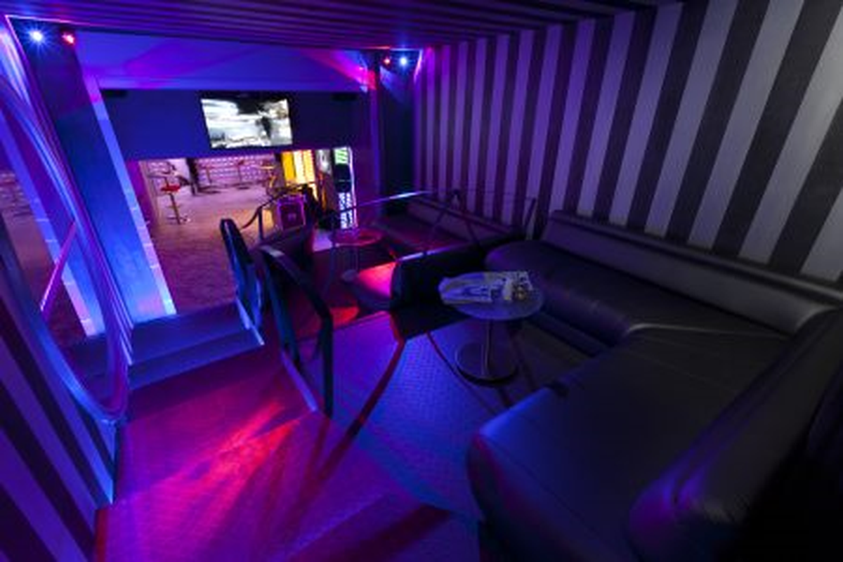 Pascal&Urban Absolutes Icebarist Club&Lounge\'da