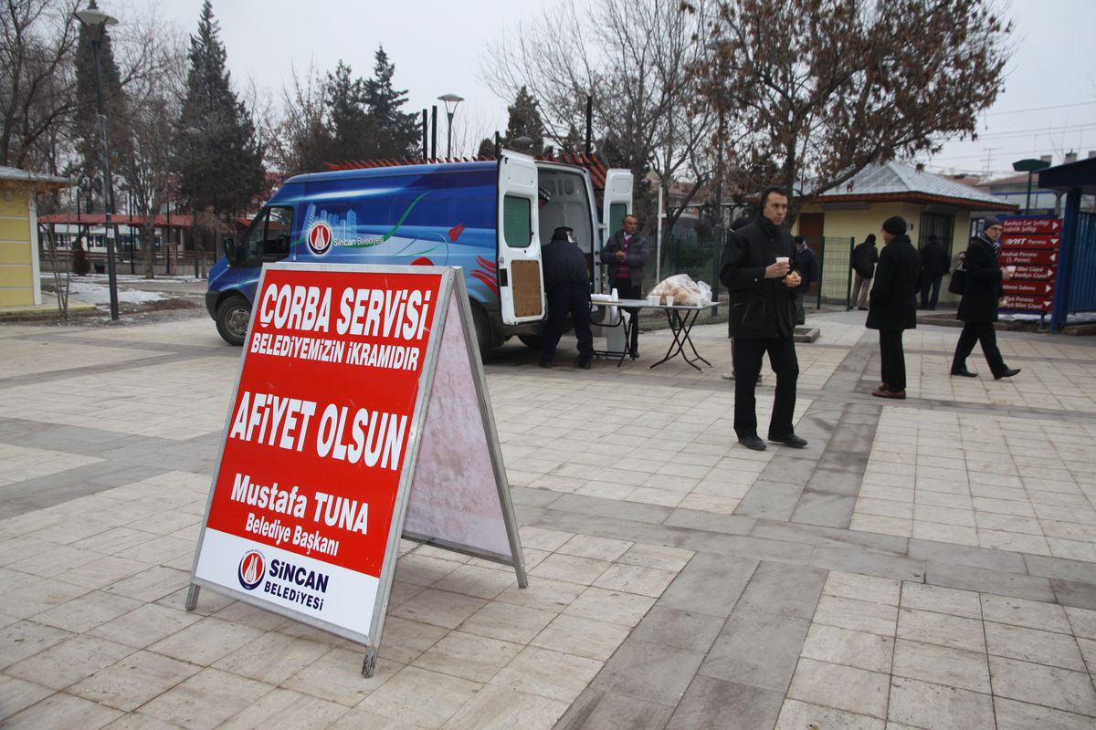 Sincan Belediyesi\'nin Çorba İkramı Devam Ediyor