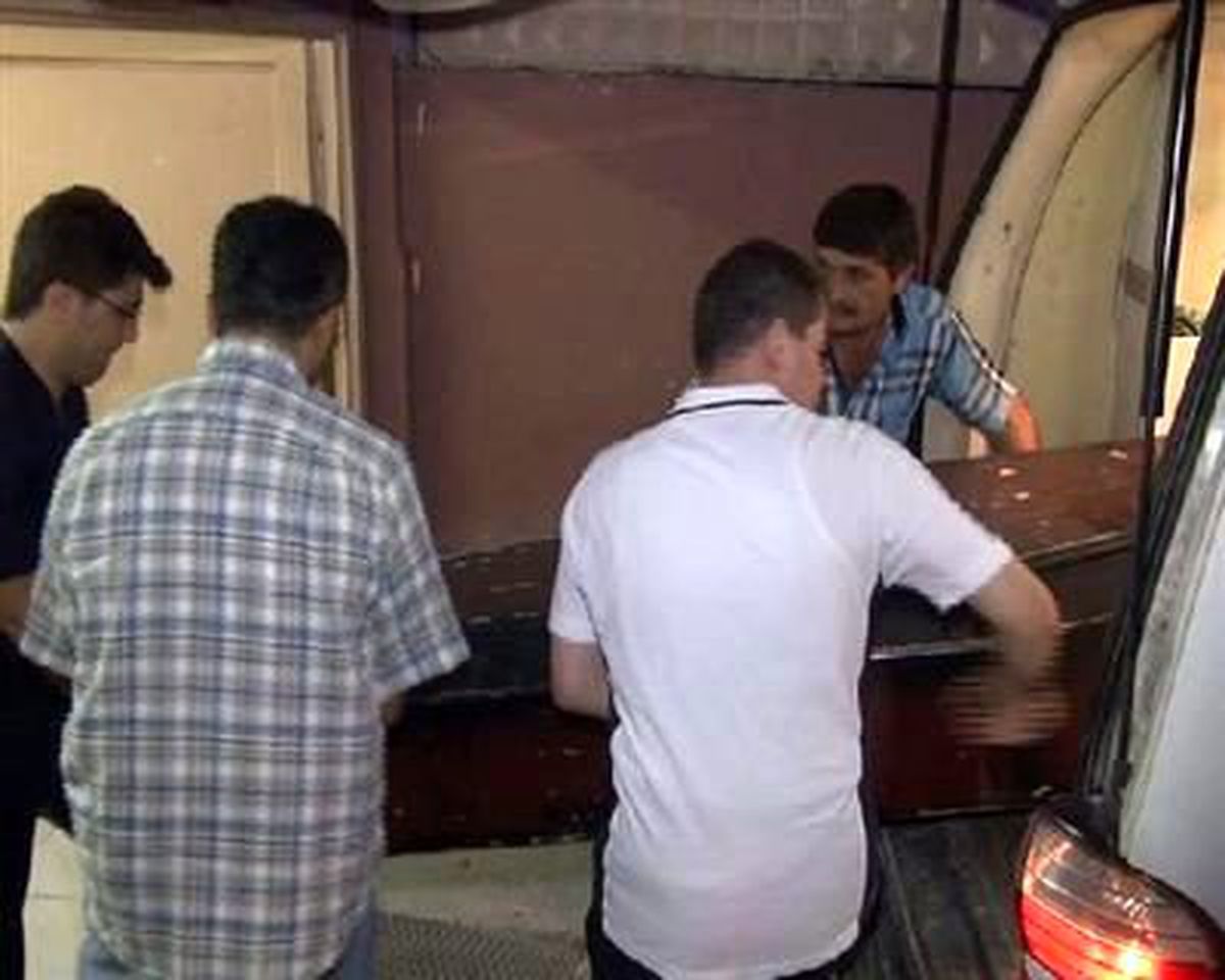 17 Yaşındaki Genç, Hamile Annesini Öldürdü