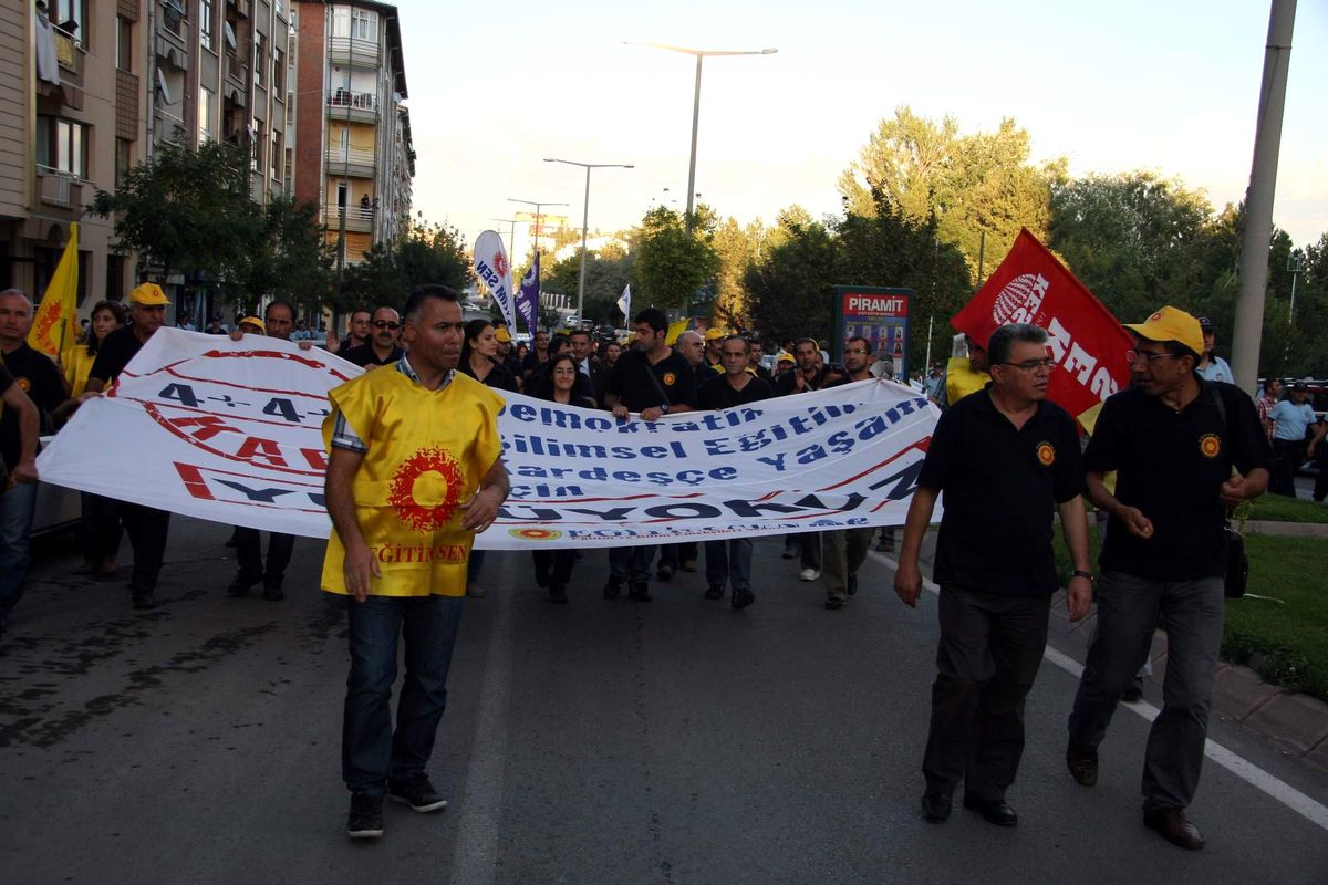 4+4+4 Eğitim Sistemi Protesto Edildi