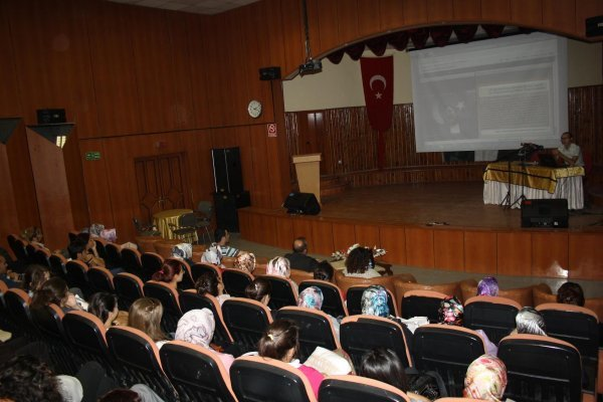 Ağrı\'da Yeni Atanan Öğretmenlere "Uyum Eğitimi" Semineri