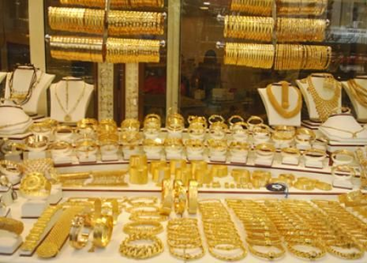 Alanya\'da Bir Kuyumcuya Sahte Altın Satıldığı İddiası